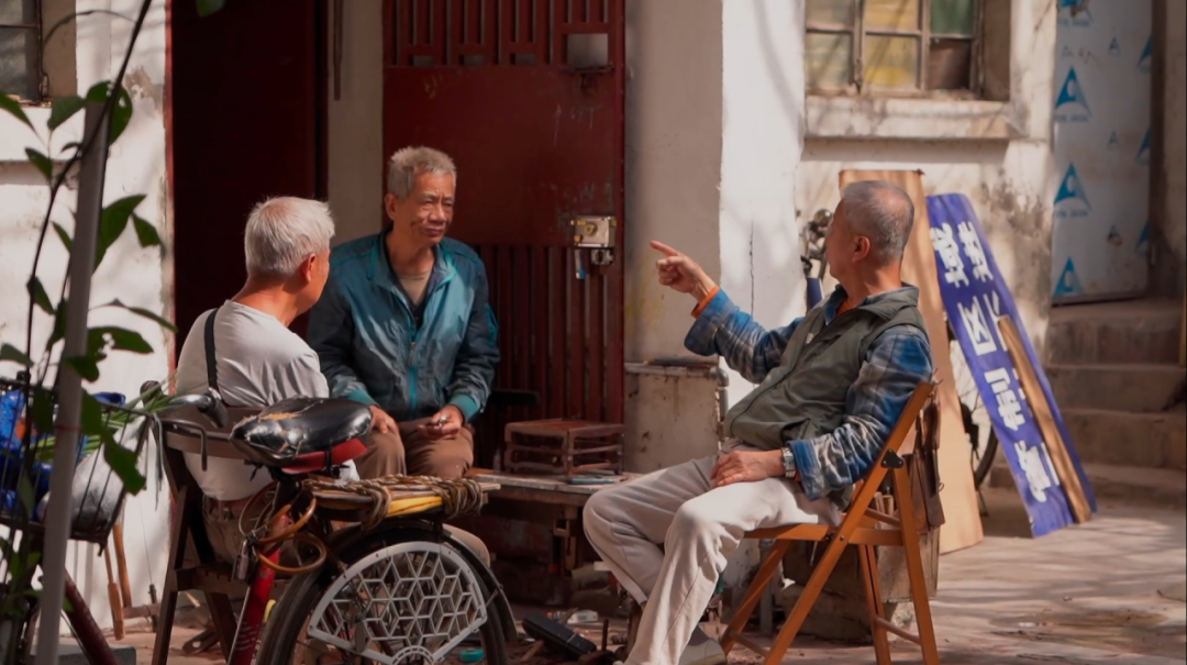 当“守护粤语”首次写入了广州政府工作报告