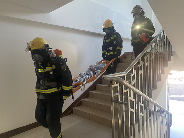 中山南朗消防深入辖区医院开展“防消联勤”暨灭火救援实战演练