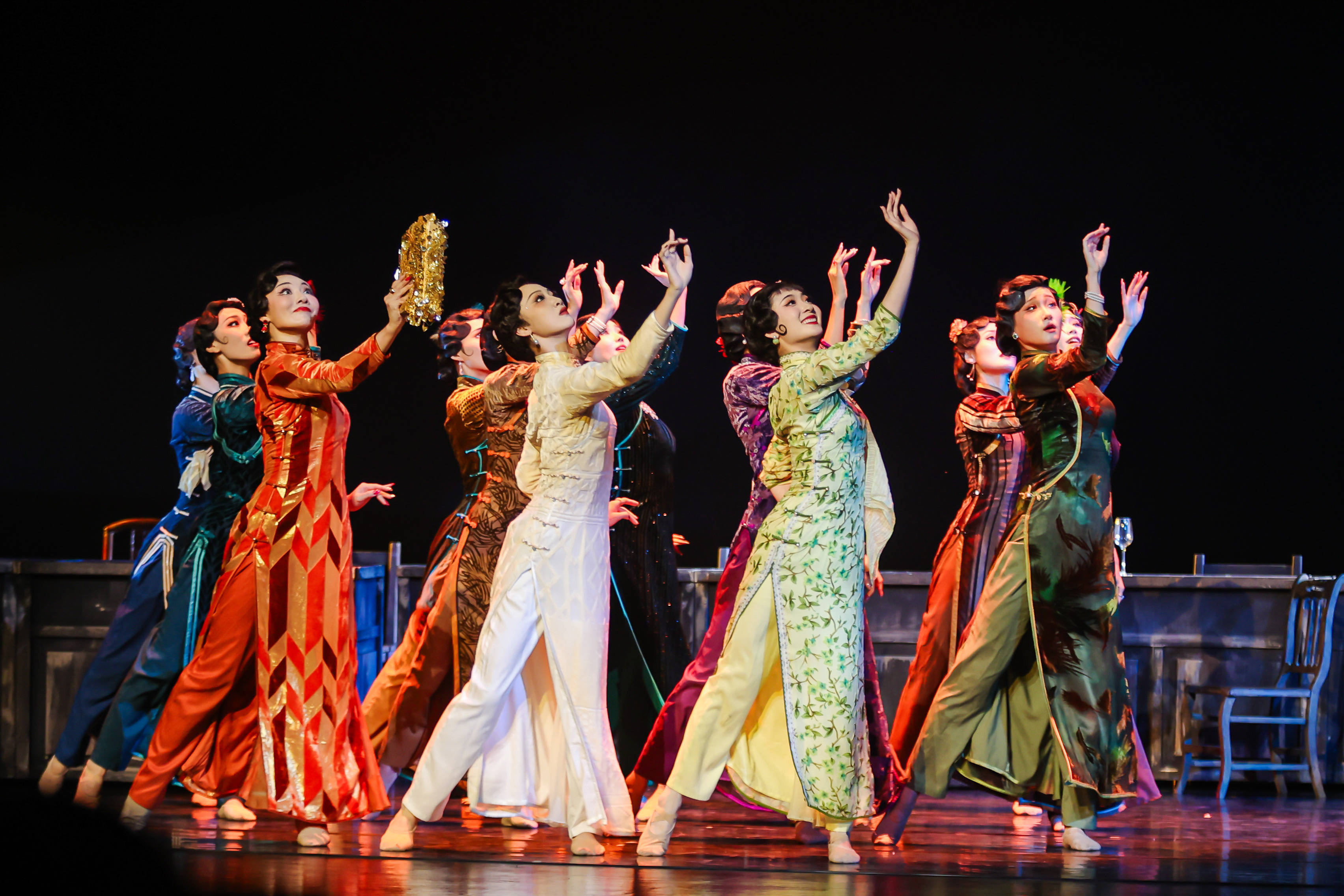 2025深圳・龙岗戏剧生活季开幕：舞剧《金陵十三钗》启幕多元盛宴，“重回大运”唤醒城市艺术活力