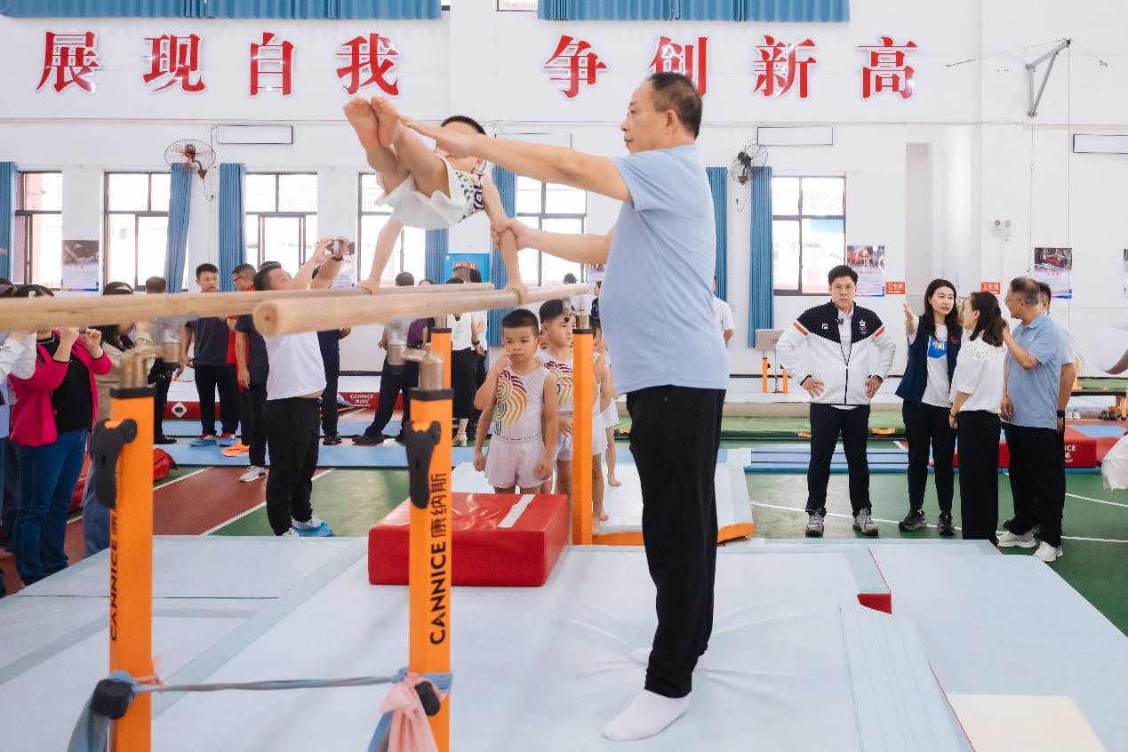 中华全国体育基金会 澳门霍英东基金会 赴贵州基层体育教练员情况调研