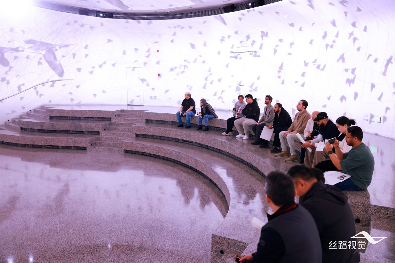沙特文化部与皇家委员会考察团参访丝路视觉总部