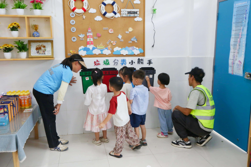 担杆镇外伶仃岛“分类校园行·绿色我先行”垃圾分类主题活动