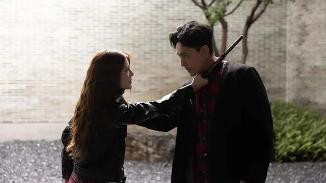 《我和僵尸有个约会?》还是《我和僵尸有个误会!》