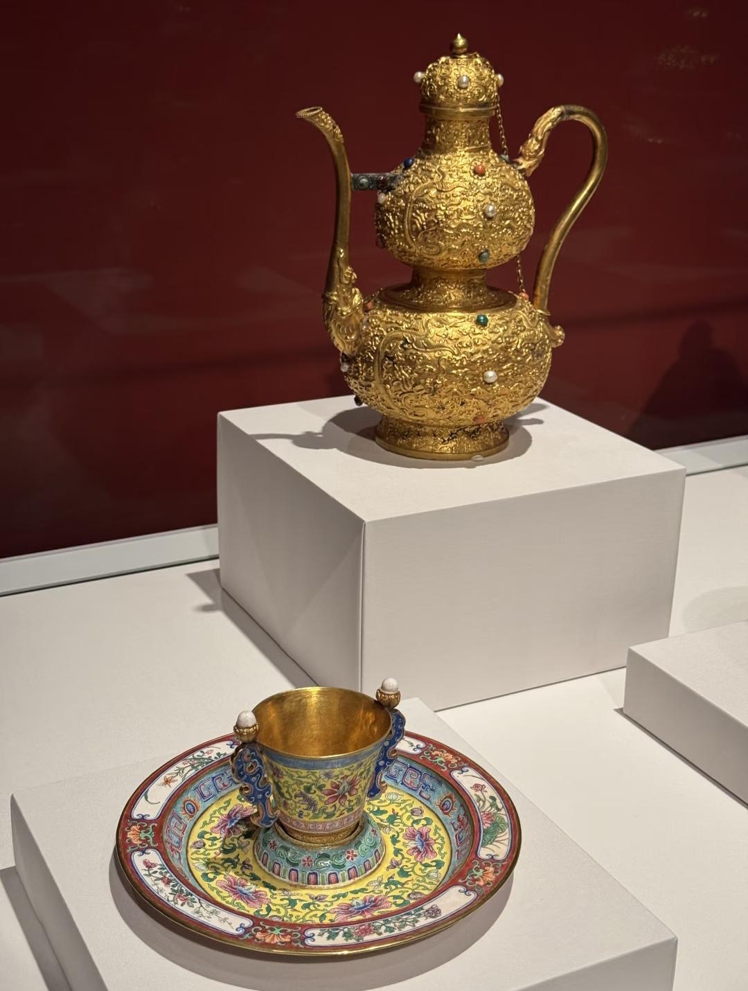 探索现代艺术和历史文化：香港旅游的另一种打开方式