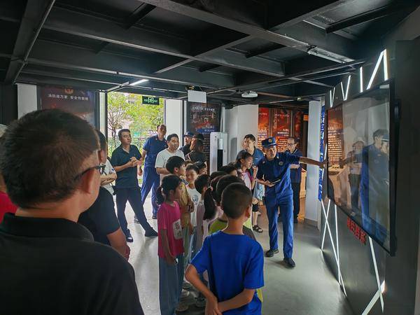 翠亨新区（南朗街道）聚焦 “五类人群”助推安全生产月消防宣传提质增效