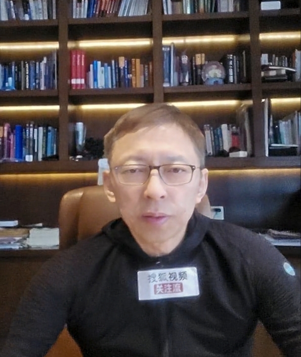 “影子舰队”油轮为何被拦截？来《张朝阳的英语课》读国际新闻