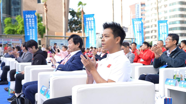 潜入深蓝，跃海而起！2025湛江国际潜水大赛开幕，点燃“体育+旅游”新引擎