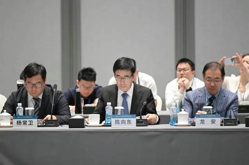 政企对话共绘蓝图：高途创始人陈向东受邀出席2025广州国际投资年会