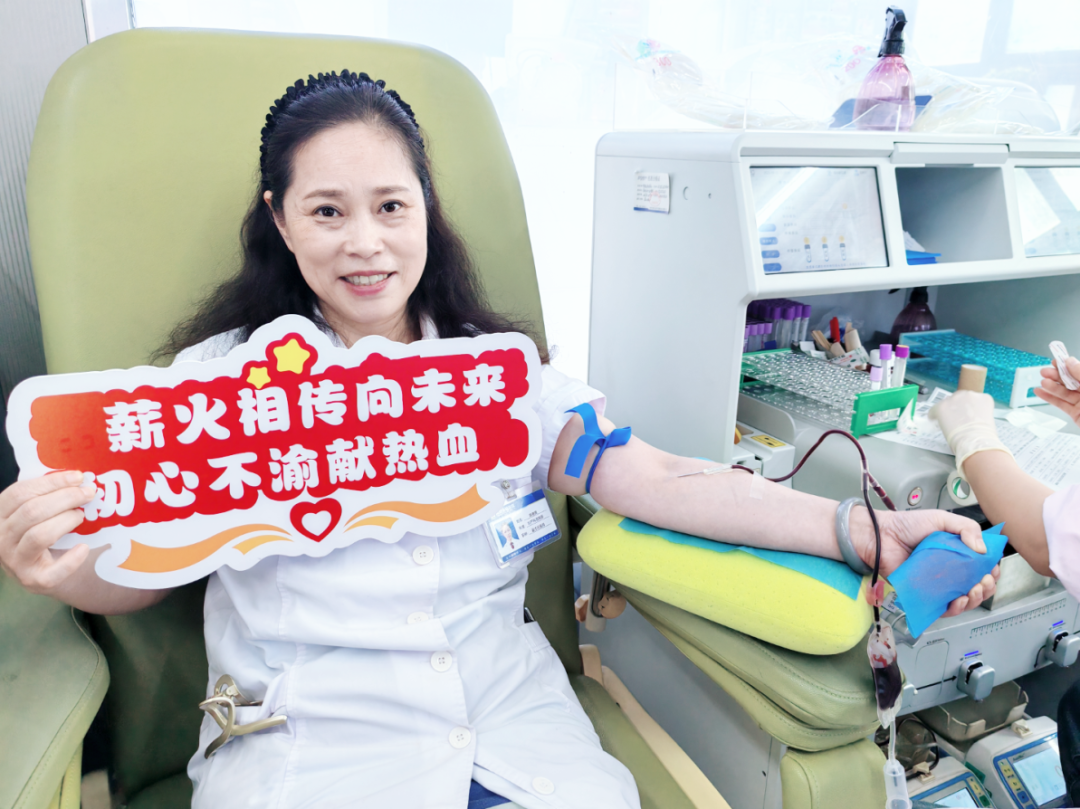 妙手除痼疾，仁心暖人间｜又一位患者为妇产科团队送来锦旗