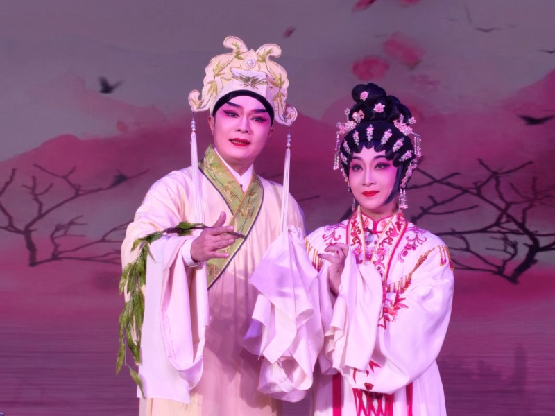 多元艺术创新融合,《梦影牡丹亭》珠海横琴演出圆满成功