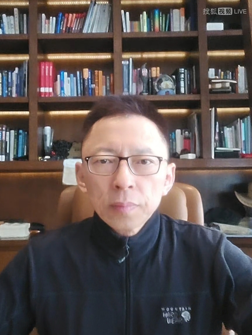 特朗普为何对格陵兰岛改口？纽森为何被拒入场？《张朝阳的英语课》双语拆解达沃斯热点