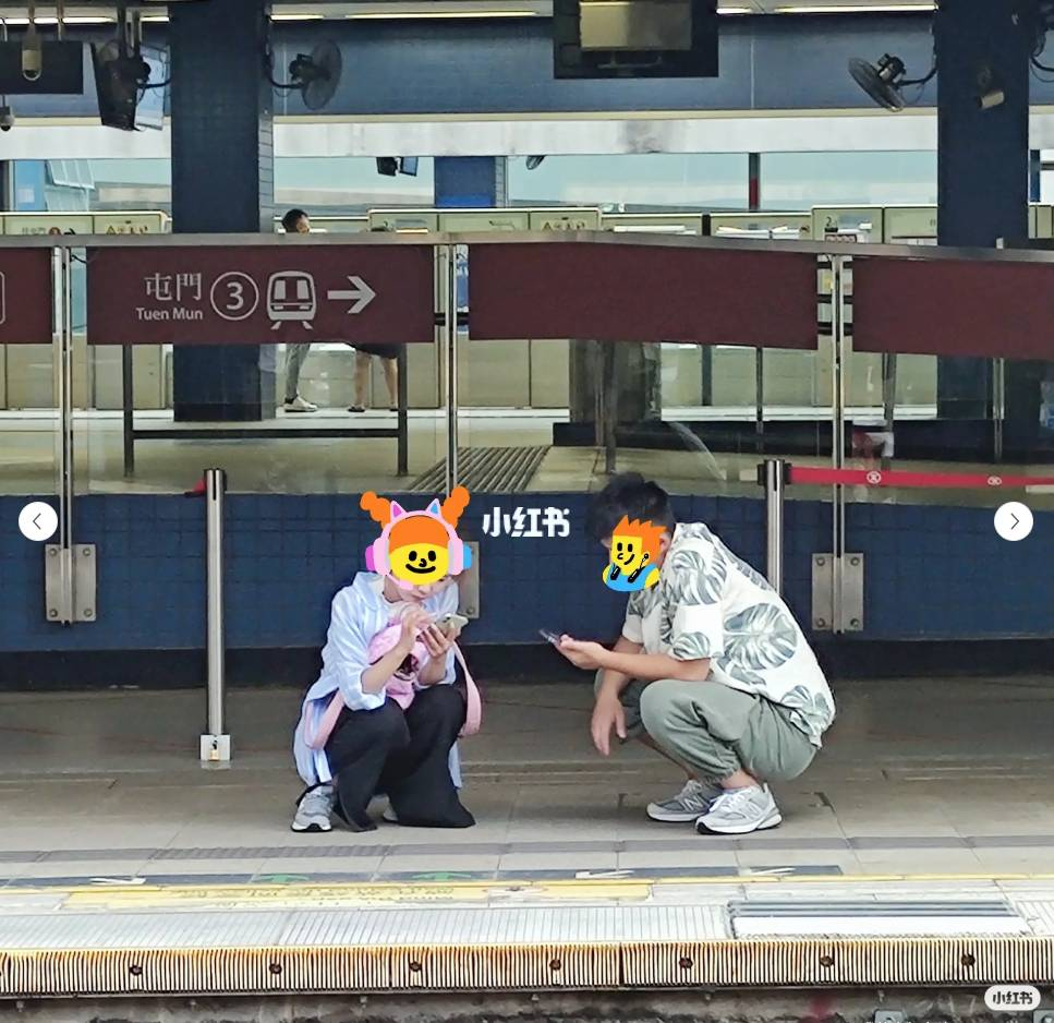 内地游客问：在香港为啥不能蹲？