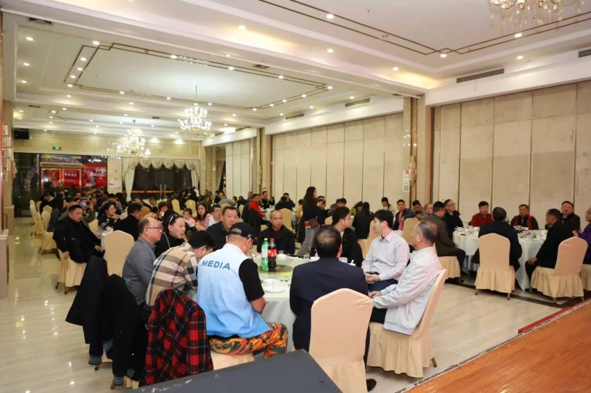 英洲红股份年终答谢会暨股东大会盛大开幕同心同行筑梦2026