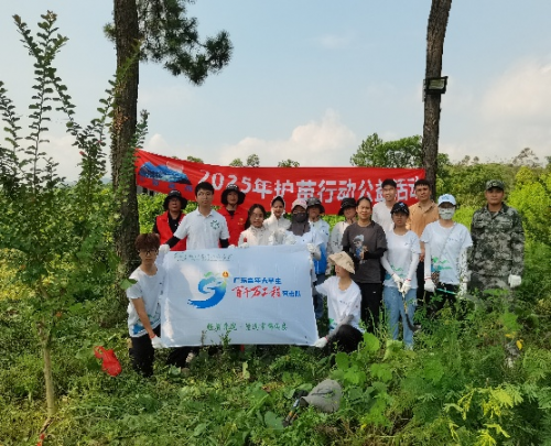 “百千万工程”突击队 | 经贸学院青耘逐梦青年突击队以青春之笔绘就乡村振兴新画卷