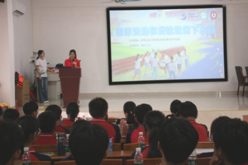 “百千万工程”突击队 | 经贸学院青耘逐梦青年突击队以青春之笔绘就乡村振兴新画卷