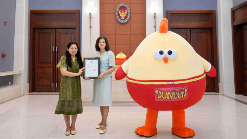 名创优品原创IP泰拳墩DUN鸡获授泰国驻广州总领事馆“泰拳友好大使”称号