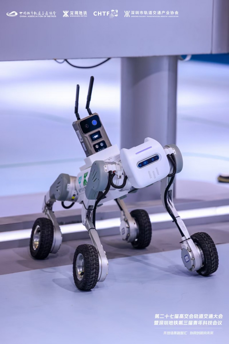 具身智能新标杆,越甲灵动机器人落地城轨运维