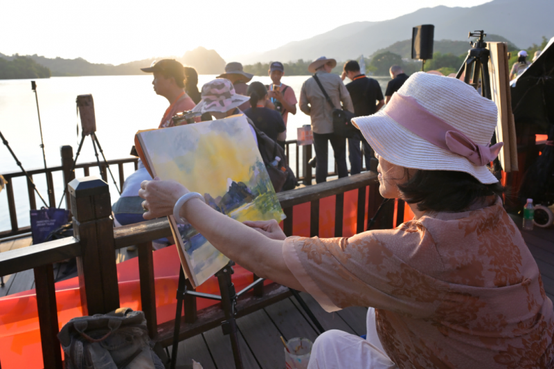 今天,“卧佛”成功“含丹”!