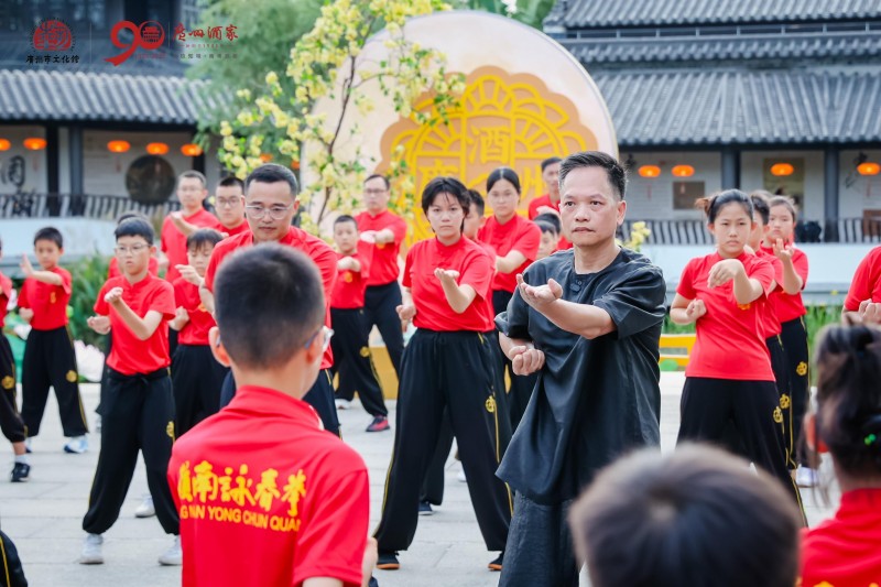 广州酒家携手广州市文化馆打造中秋游园会,让广大市民体验双节沉浸式游园!