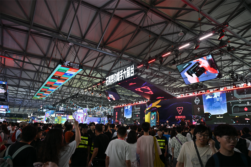 媒体2025 ChinaJoy探馆：金山世游携手《鹅鸭杀》登录