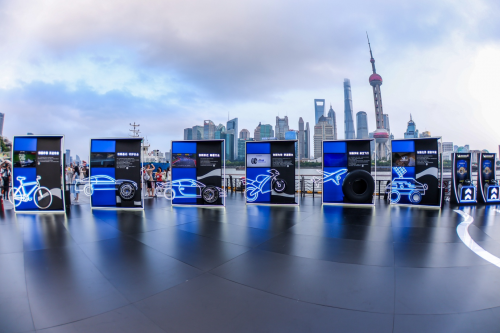 “创新,不止于道路”米其林点亮三城月球艺术装置,展示百年创新探索版图