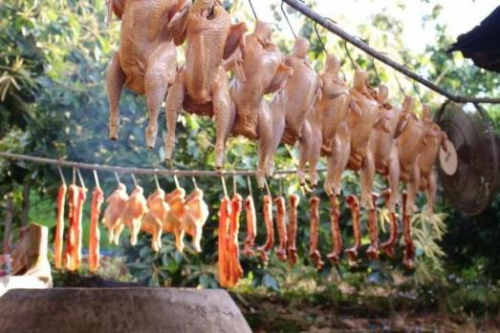 “百千万工程”突击队 | 经贸学院青耘逐梦青年突击队以青春之笔绘就乡村振兴新画卷