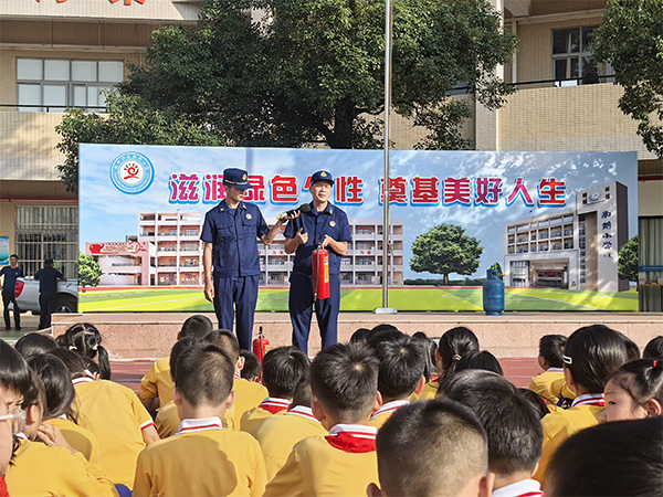 筑牢校园安全防线，中山南朗消防深入辖区学校开展应急疏散演练