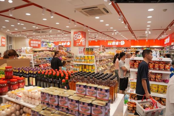 首倡消费平权,零食有鸣批发超市3000家门店数领跑硬折扣零售赛道