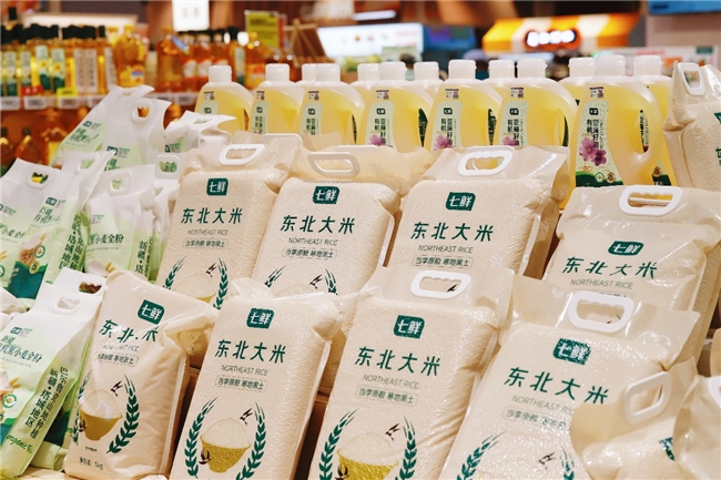 4600颗花生粒匠心凝练一瓶油的背后，京东七鲜启动首个品牌日