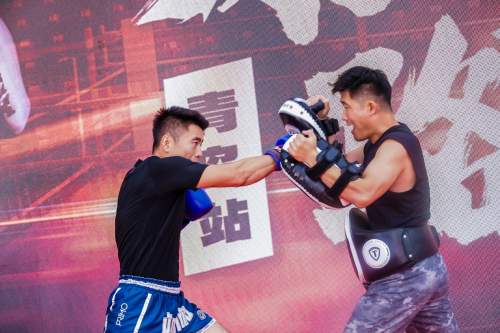 泰拳路演青岛顺利收官,天丝集团红牛品牌赋能中泰建交50周年