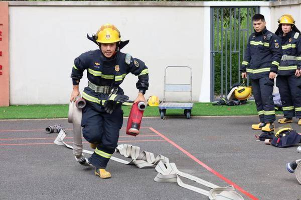 实战练精兵、比武强担当——中山南朗消防举办2025年上半年执勤训练业务技能竞赛