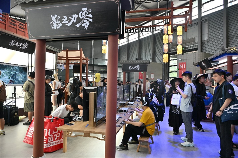 媒体2025 ChinaJoy探馆：金山世游携手《鹅鸭杀》登录