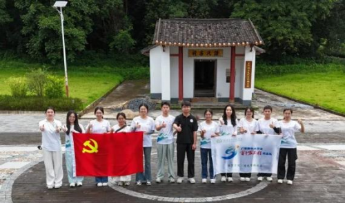 “百千万工程”突击队 | 经贸学院青耘逐梦青年突击队以青春之笔绘就乡村振兴新画卷