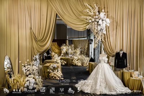 星梦奇遇邂逅湾区之心,广州星河吉酒店婚宴沙龙鎏金启幕