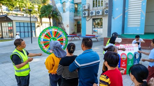 党建引领分类行,担杆镇点亮生态新坐标