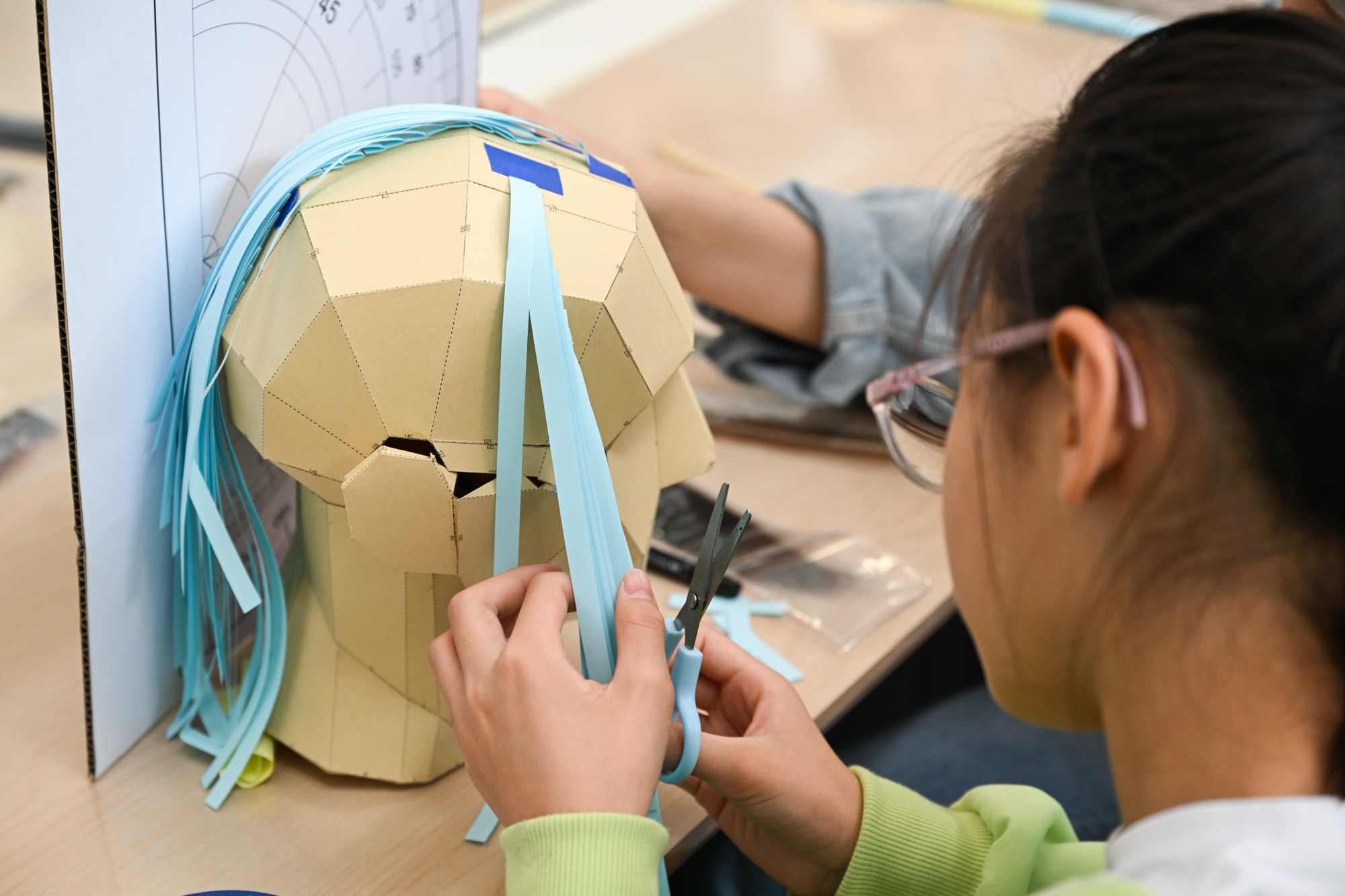 不追风口、不堆技术，中国年轻人想解决一点“实际问题”；戴森设计大奖在华10年