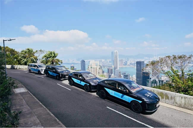 五运会火炬传递开跑,广汽集团董事长冯兴亚担任火炬手